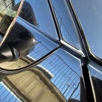 Probleme mit abblätternder Piano-Black-Fensterleiste bei meinem Cupra Terramar