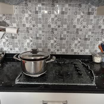 Garanti Kapsamında Olmayan Cam Patlaması Nedeniyle Mağduriyet Ve Güvenlik Endişesi