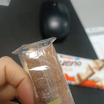 Çikolatanın İçinde Ambalajdan Görünen Plastik Parça Tedirginliği