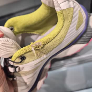 Kısa Sürede Deforme Olan Salomon Ayakkabı İçin Değişim Veya İade Talebi