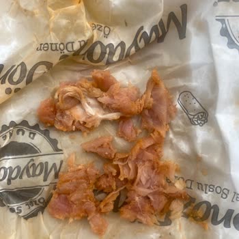 Maydonoz Döner Balçova Şubesinde Çiğ Tavuk Servis Edilmesiyle Yaşadığım Sağlık Endişesi