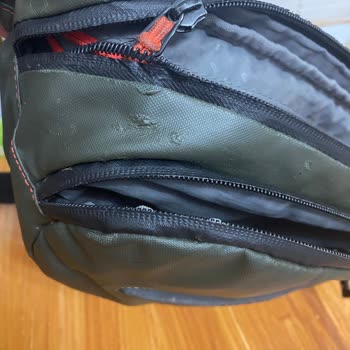 Samsonite Bel Çantası Kısa Sürede Yıprandı Ve Fermuarı Bozuldu