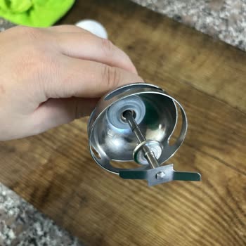 Yeni Alınan Grundig Blender'ın Bıçağı Yerinden Çıktı, Kullanılamaz Hale Geldi