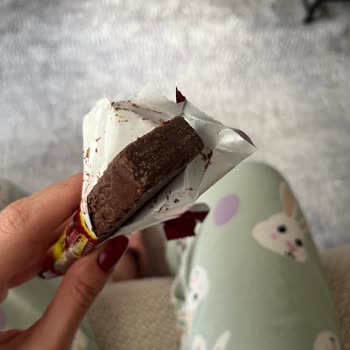 Tarihi Geçmemiş Gofret Bayat Ve Bozuk Çıktı, Ülker'den Yanıt Yok