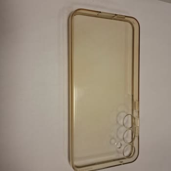 Spigen Telefon Kılıfı Kısa Sürede Sarardı, Değişim Talep Ediyorum