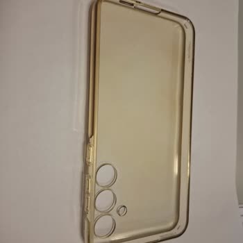 Spigen Telefon Kılıfı Kısa Sürede Sarardı, Değişim Talep Ediyorum