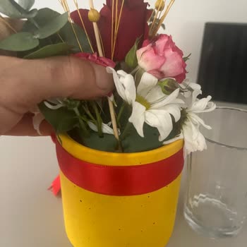 Çiçek Sepetinde Görsel İle Gelen Ürün Arasında Büyük Fark Var