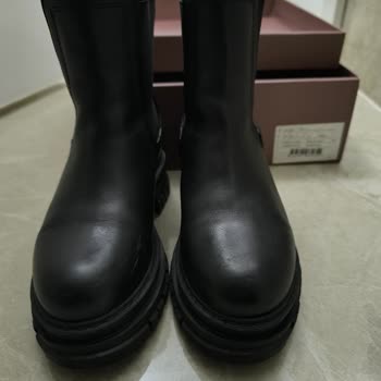 Az Kullanılan Derimod Botta Taban Açılması Ve İlgisiz Müşteri Hizmeti