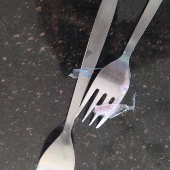 Finish Powerball Quantum Tabletler Bulaşıkta Kalıntı Bırakıyor