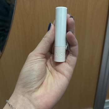 Aldığım Rujun Üzerinde Baloncuklar Ve Deformasyon Var, Değişim İstiyorum