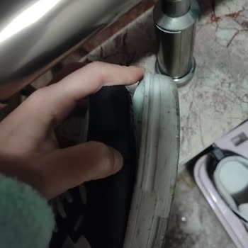 Yeni Alınan Ayakkabının Kısa Sürede Tabanının Yırtılması Büyük Hayal Kırıklığı