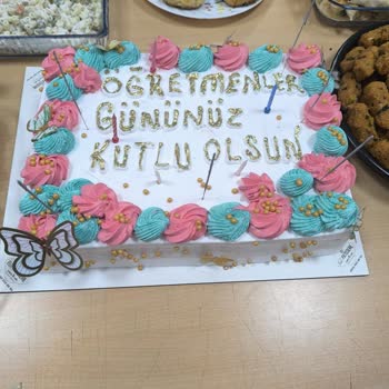 Nevşehir Elit Patisserie Siparişimizle Alakasız Pasta!