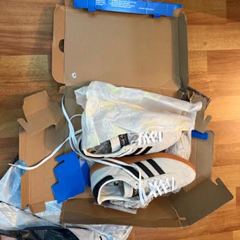 SuperStepten Sipariş Ettiğim Ayakkabı Kutusu Paramparça Ve Özensiz Geldi