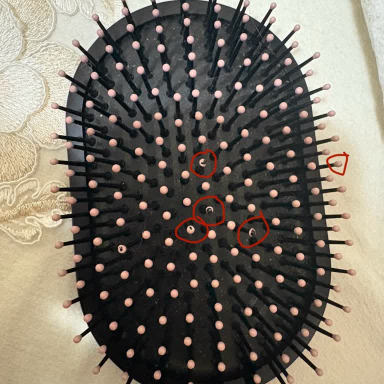 Dyson Hediye Tarak Setinde Kısa Sürede Deformasyon Ve Müşteri Hizmetlerinde Destek Eksikliği