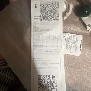 Kırık Ürünü Zorla Satmaya Çalıştılar, Mağaza Çalışanlarının Tutumu Hayal Kırıklığı Yarattı