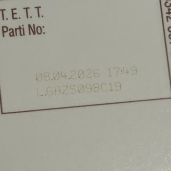 Aldığım Çikolatadan Kurt Ve Kelebek Çıktı: Gıda Güvenliği Tehlikesi!