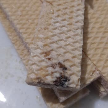 Eti Hoşbeş Gofretin İçinde Yabancı Madde Ve Tat Farklılığı Sorunu