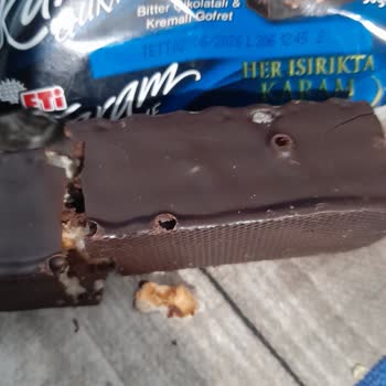 Eti Karam Gurme Çikolatada Kurt Şüphesi Ve Sağlık Sorunu