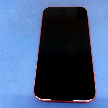 KVK Sıfır İPhone’da Üretim Hatası Çizik Ve Garanti Dışı Bırakılma