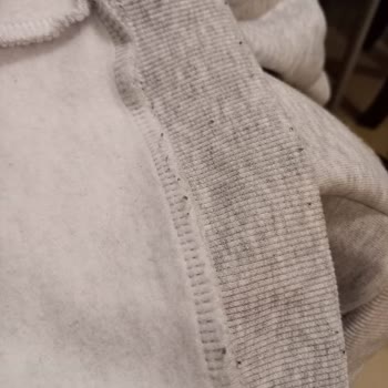 Aldığım Hoodie Kullanılmış Ve Kirli Çıktı, Güvenim Sarsıldı