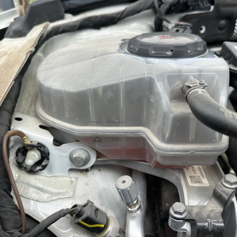 Skoda Octavia Turbo Soğutucu Arızasında Kronik Sorun İçin İyi Niyet Desteği Verilmedi