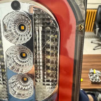 Kırık Gelen Ürün İçin Satıcıdan Yanıtsız Kaldım, Değişim Talep Ediyorum