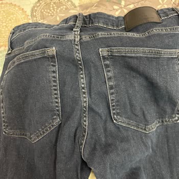 İki Ayda Rengi Solan Ve Deforme Olan Pantolon İçin Değişim Talebi