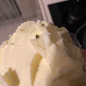 Tereyağında Yabancı Madde Şoku: Sağlığım Tehlikeye Girdi