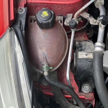 Renault Yetkili Serviste Özensiz Onarım Ve Müşteri Mağduriyeti!