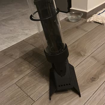 Pelet Soba Ayakları Yamuk Ve Güvenlik Riski Var, Firma Dönüş Yapmıyor