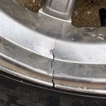 Yeni Alınan Araçta Jantın Nedensiz Kırılması Ve Garanti Sorunu