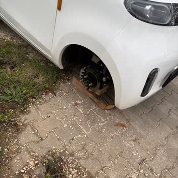 Yeni Alınan Araçta Jantın Nedensiz Kırılması Ve Garanti Sorunu