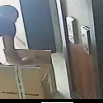 Teslimatta Eksik Cep Telefonu Ve Çözümsüz Müşteri Hizmetleri Deneyimi