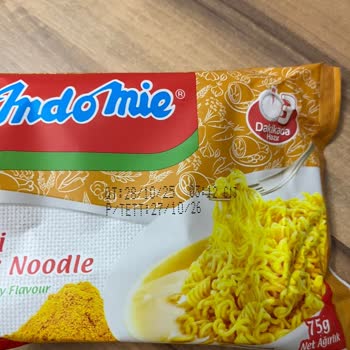 Noodle Ürününde Canlı Kurt Çıkması Nedeniyle Güven Kaybı Ve Hijyen Endişesi