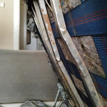 Aldığım Koltuk Takımı Sürekli Çöktü, Mağduriyetim Giderilmedi