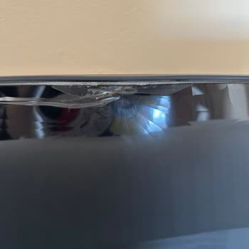 Kırık Teslim Edilen Televizyona İade Veya Değişim Yapılmıyor Mağduriyetim Sürüyor