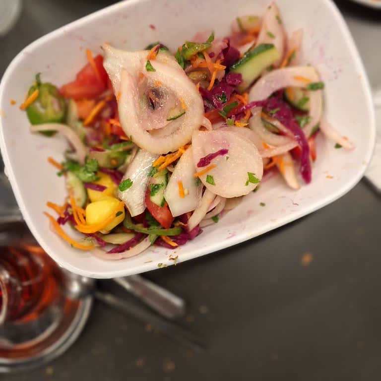 Köfteci Yusuf'ta İlgisiz Personel Ve Saygısız Davranışlar Nedeniyle Hayal Kırıklığı