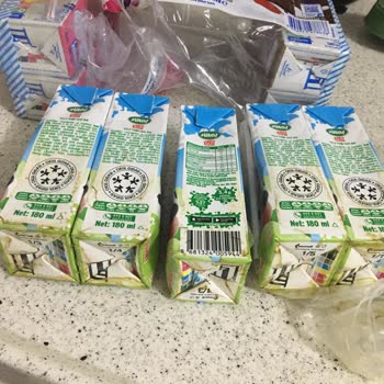 Aldığım İçim Sütlerde Bozuk Tat Ve Küf Şüphesi Nedeniyle Sağlık Endişesi