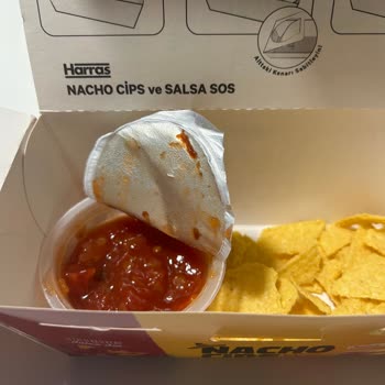 Cips Salsa Sosun İçinden Kurt Benzeri Madde Çıktı, Sağlığım Tehlikeye Girdi
