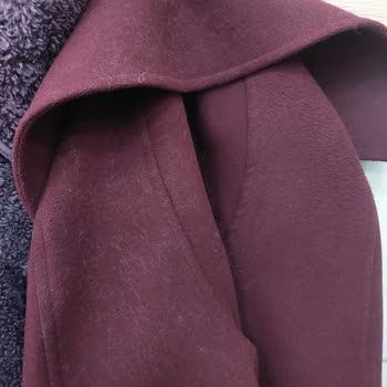 Aldığım Atkı Ve Çantada Kalite Sorunu: Yoğun Tüy Dökülmesi Ve Dikiş Açılması