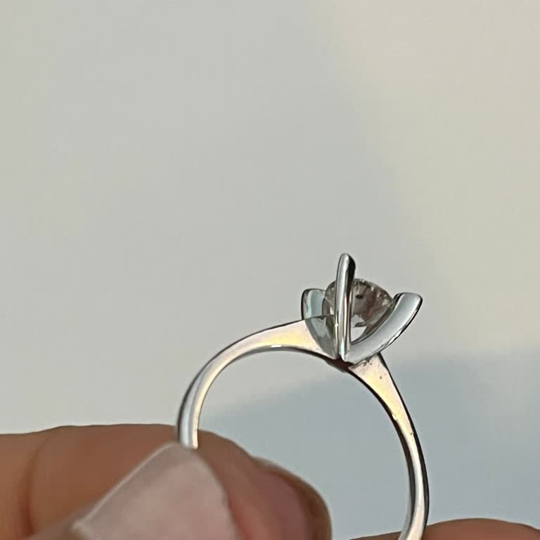 Kısa Sürede Kırılan Tektaş Yüzük İçin Değişim Talebim Reddedildi