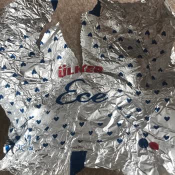 Tarihi Geçmemiş Üründe Bozuk Çikolata Hayal Kırıklığı