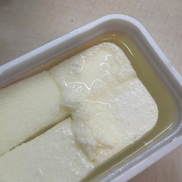 Aldığım Laktozsuz Süzme Peynirde Anormal Doku Ve Müşteri Hizmetlerinden Dönüş Yok