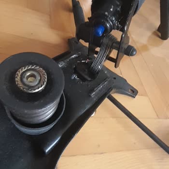 Kısa Sürede Kırılan Koltuk Ve Yetersiz Müşteri Desteği