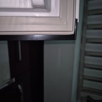 Beko 970477 Refrigerator Delivered Damaged - Refund Or Replacement Issue