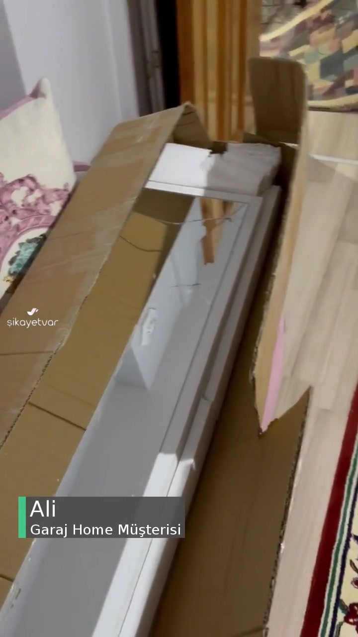 Garaj Home Dolap Camı Kırık Çıktı! videonun kapak resmi