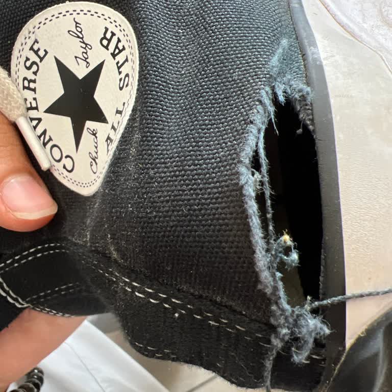 Kısa Sürede Açılan Ayakkabı Ve Yetersiz Müşteri Hizmeti