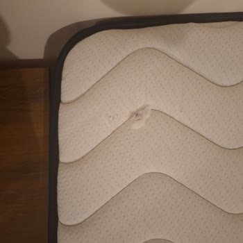 Yataş'tan Aldığım Yatak Hem Geç Teslim Edildi Hem De Hasarlı Çıktı