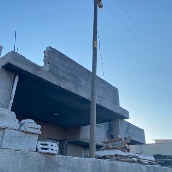 Elektrik Direği Nedeniyle İnşaatım Durdu Can Güvenliğimiz Tehlikede