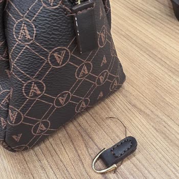 Aldığım Çanta İlk Kullanımda Bozuldu Mağaza Yardımcı Olmadı